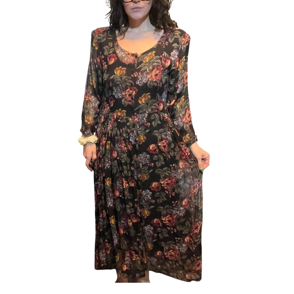 Vintage Nostalgia‎ Floral Maxi Dress Vampy Button Front Long Sleeve